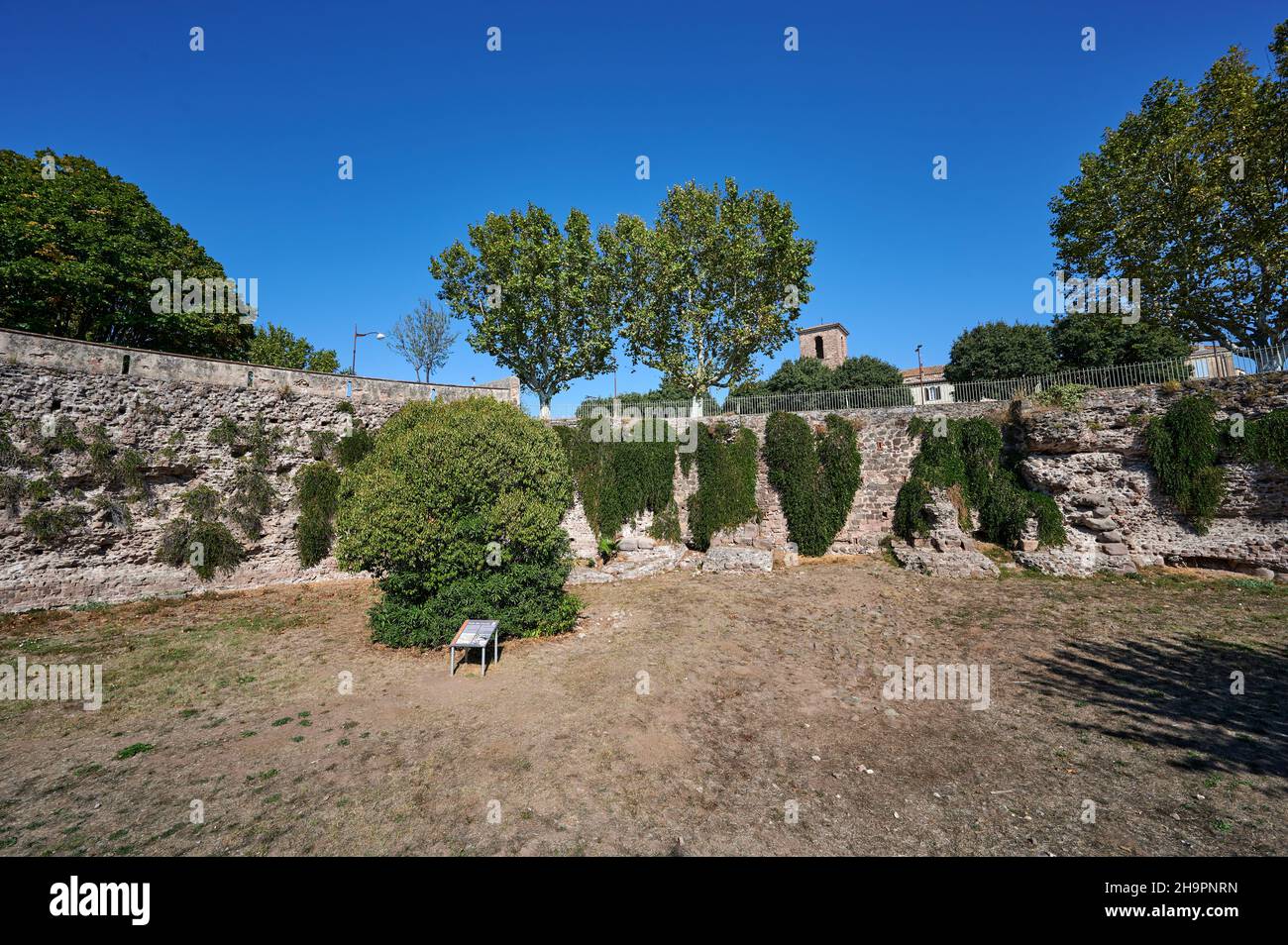 Frejus (Südostfrankreich): Römisches Tor Òporte des GaulesÓ, registriert als nationales historisches Wahrzeichen (Französische ÒMonument historiqueÓ Stockfoto