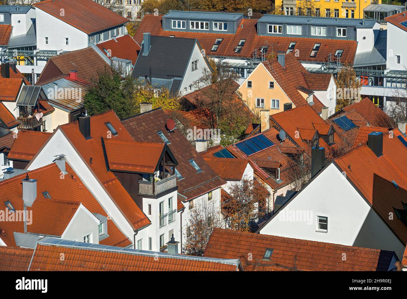 Blick auf Giebeldächer von der Burghalde, Kempten, Allgäu, Bayern, Deutschland Stockfoto