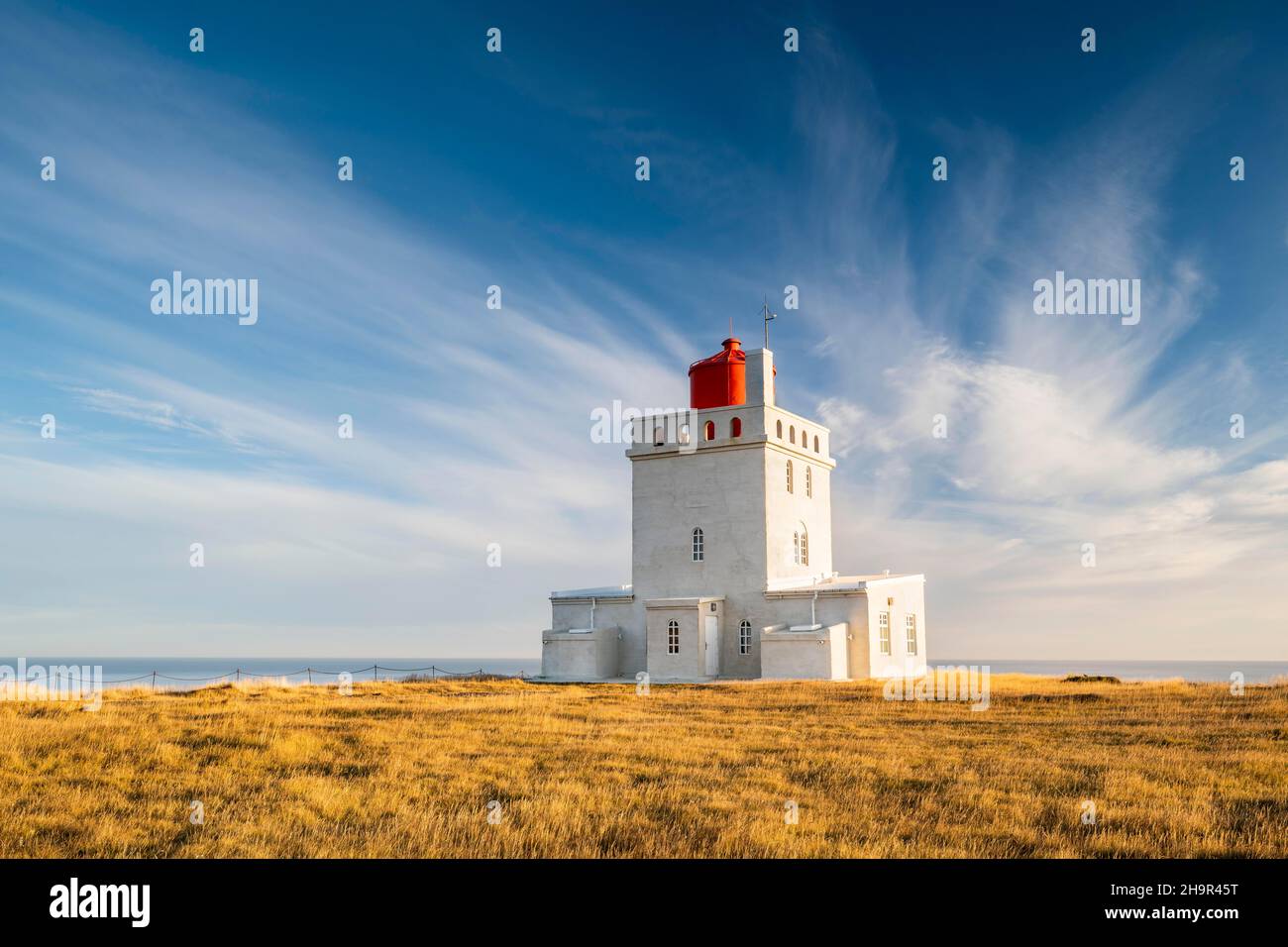 Dyrholaey Lighthouse, Cape Dyrholaey, Vik i Myrdal, Suourland, Südisland, Island Stockfoto
