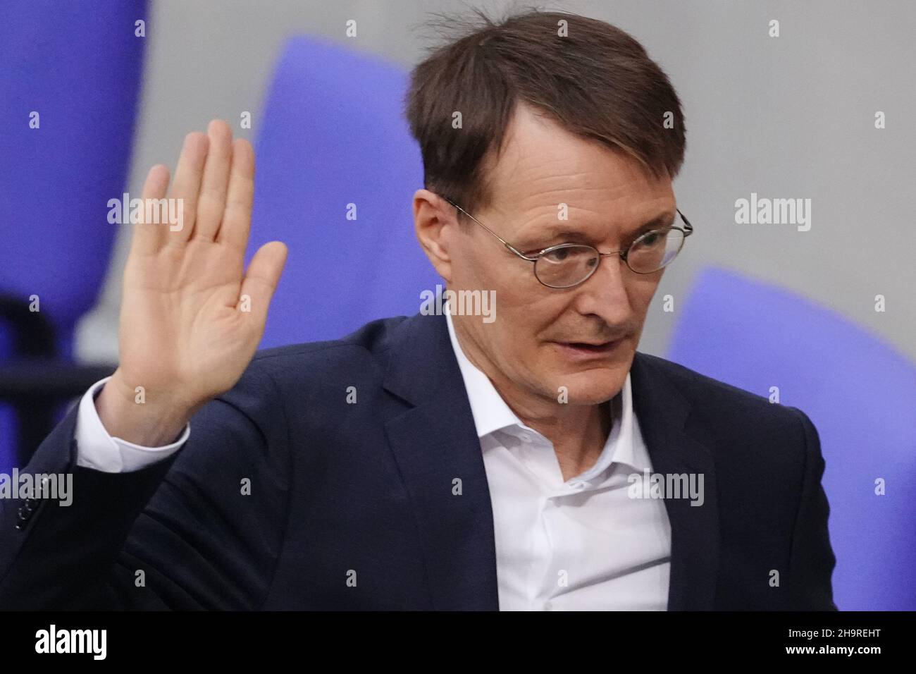 Berlin, Deutschland. 08th Dez 2021. Bundesgesundheitsminister Karl