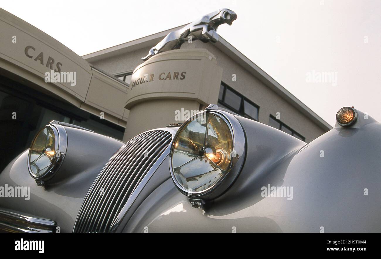 1954 Jaguar XK120 im Jaguar Werk Browns Lane 1994 Stockfoto