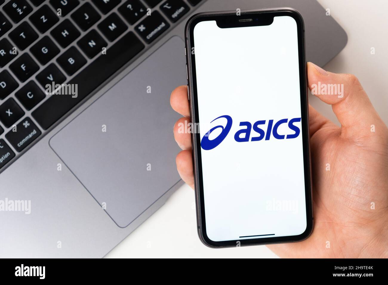 Asics mobile online