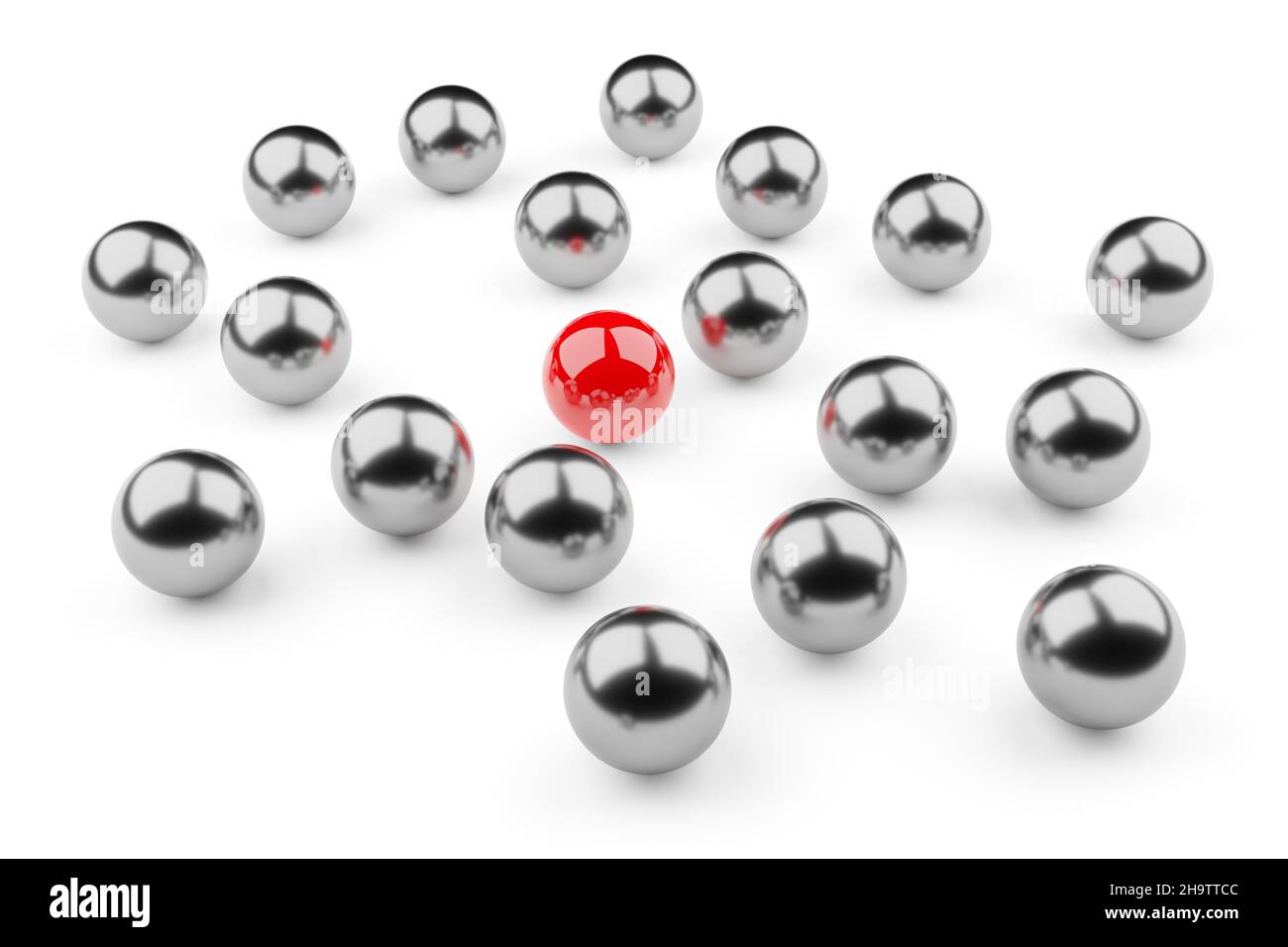 Einzelne rote Kugel in der Mitte einer Gruppe oder eines Teams von silbernen Kugeln auf weißem Hintergrund, Team-, Führungs- oder Individualkonzept, 3D Illustration Stockfoto