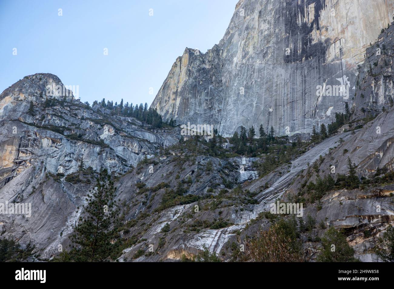 Blick auf den Mirror Lake im Yosemite Valley, Kalifornien. Stockfoto