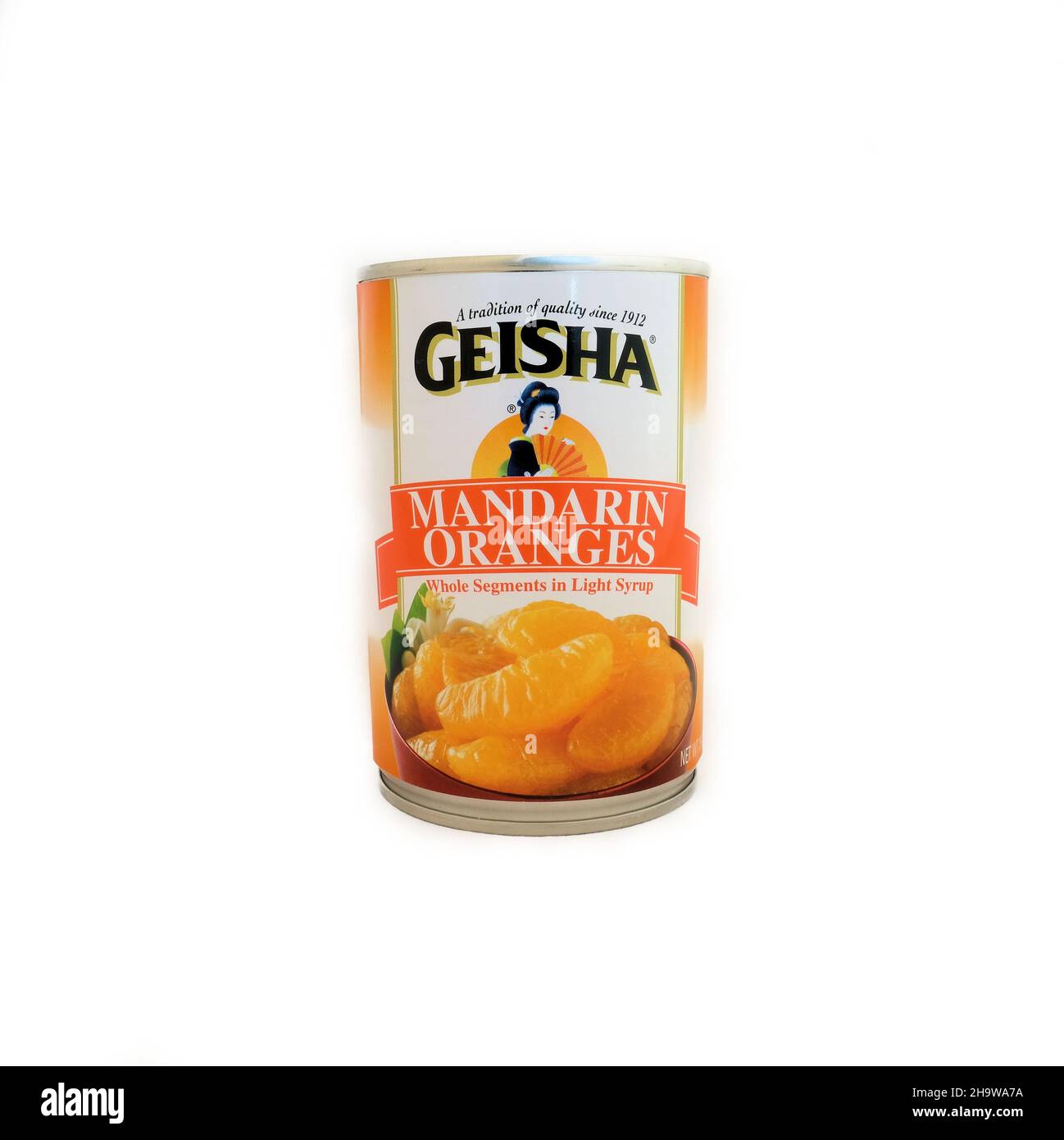 Eine 15 Unzen oder 425 Gramm Dose Geisha Marke Mandarine Orangen ganze Segmente in Light Sirup; vertrieben von Kawasho Foods in den Vereinigten Staaten. Stockfoto