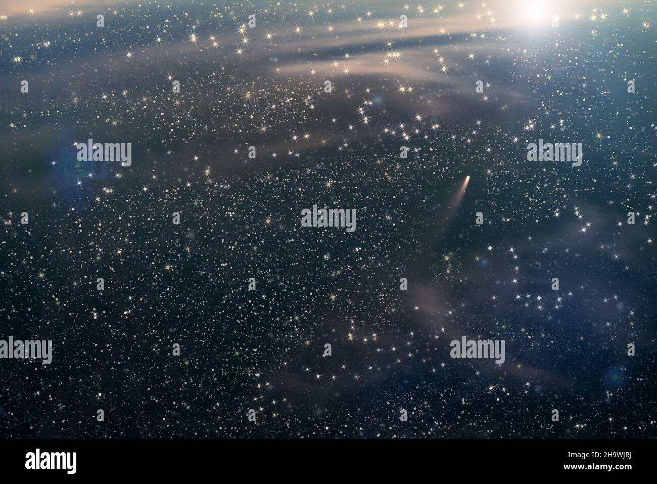 Abstrakter Weltraumhintergrund mit Sternen, Nebel und Kometen, die im tiefen Raum auf einen Stern zufliegen Stockfoto