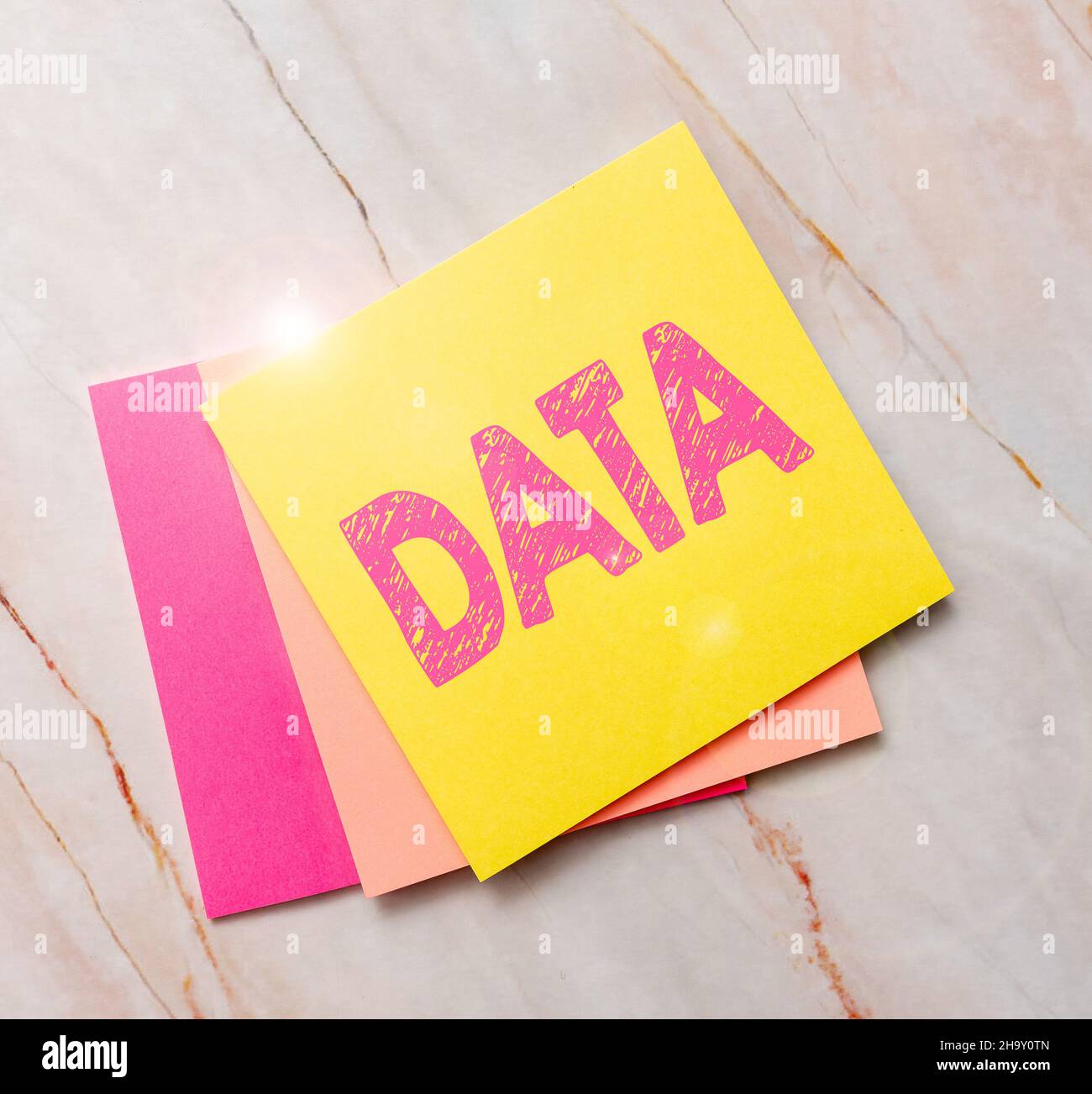 Inspiration mit Zeichen Daten. Geschäftsansatz Informationen Fakten und Statistiken als Referenz gesammelt Neue Ideen Fresh Concept Creative Stockfoto