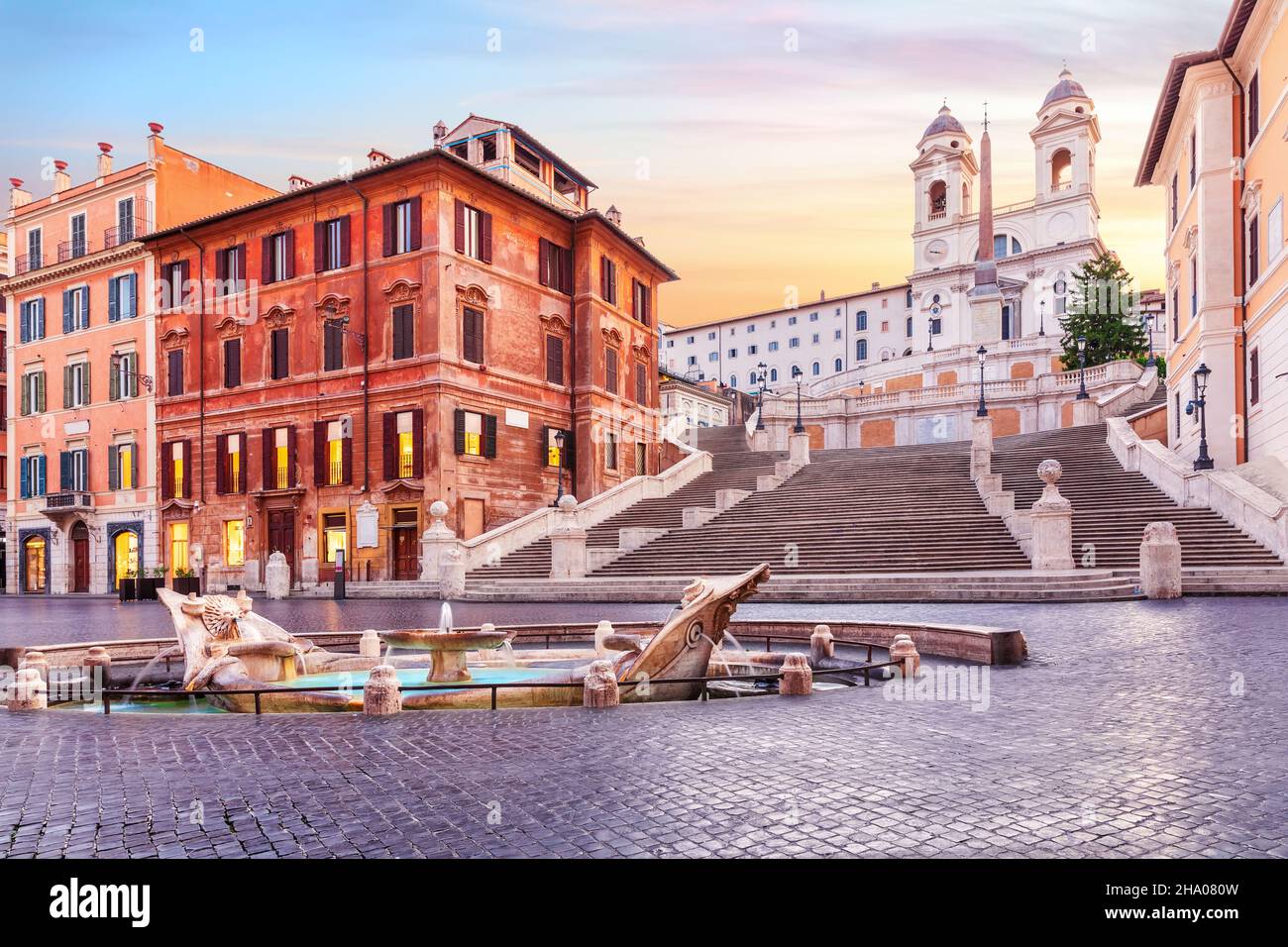 Brunnen des Bootes und der Spanischen Treppe, Rom, Italien. Stockfoto