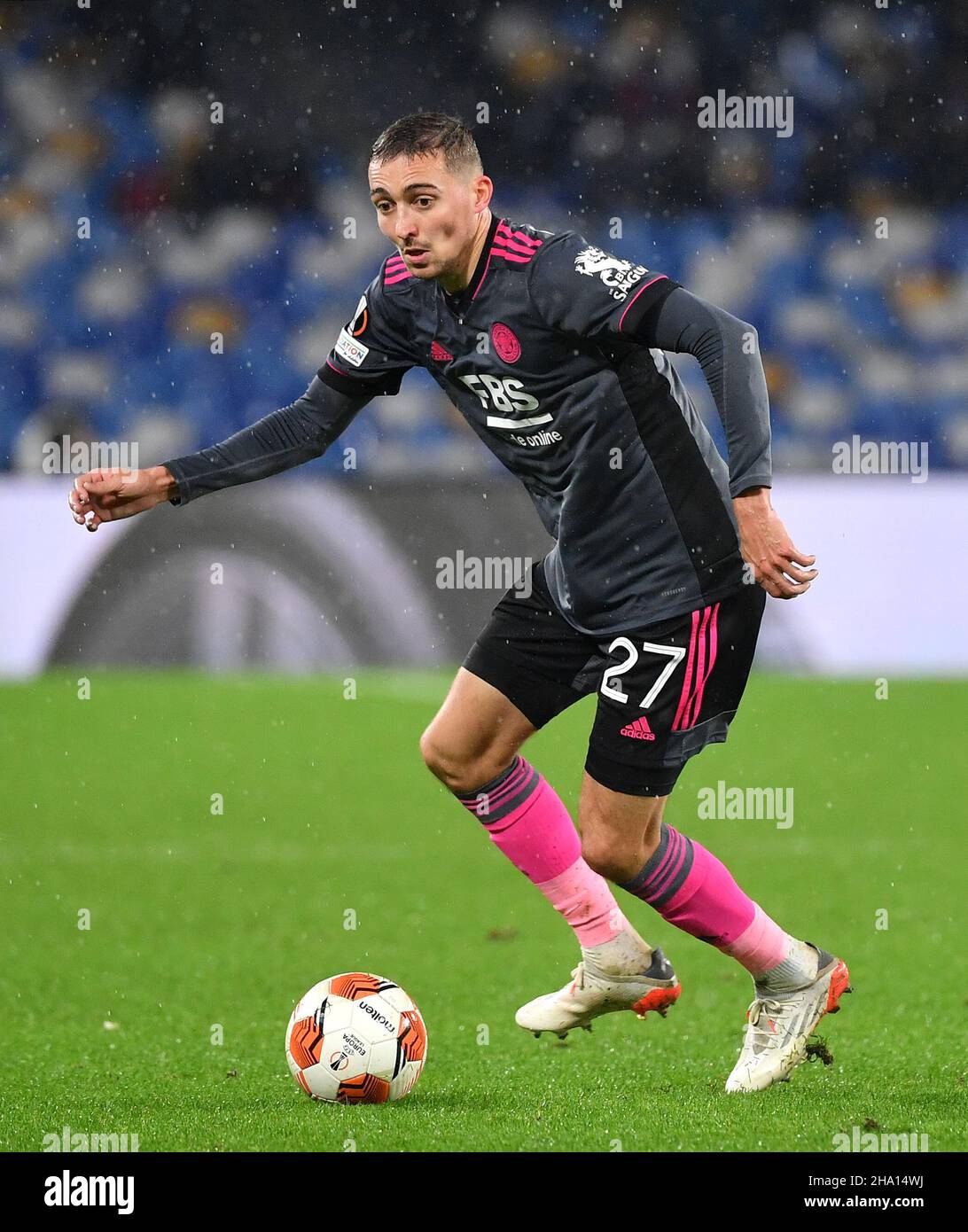 Timothy Castagne von Leicester City während des UEFA Europa League-, Gruppe C-Spiels im Stadio Diego Armando Maradona, Neapel. Bilddatum: Donnerstag, 9. Dezember 2021. Stockfoto