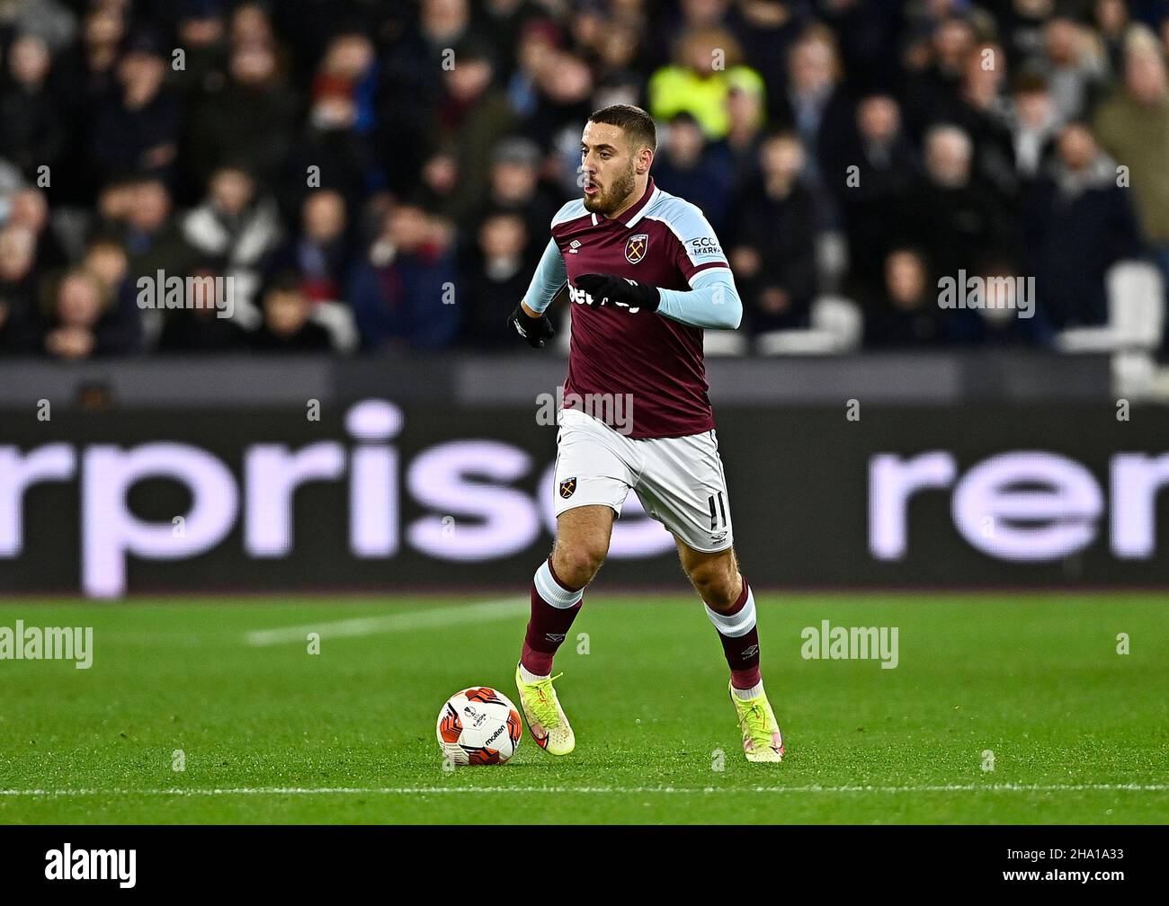 London, Großbritannien. 9th Dez 2021. Nikola Vlasic (West Ham) beim Spiel West Ham gegen GNK Dinamo Zagreb UEFA Europa League, Gruppe H im London Stadium Stratford. Quelle: MARTIN DALTON/Alamy Live News Stockfoto