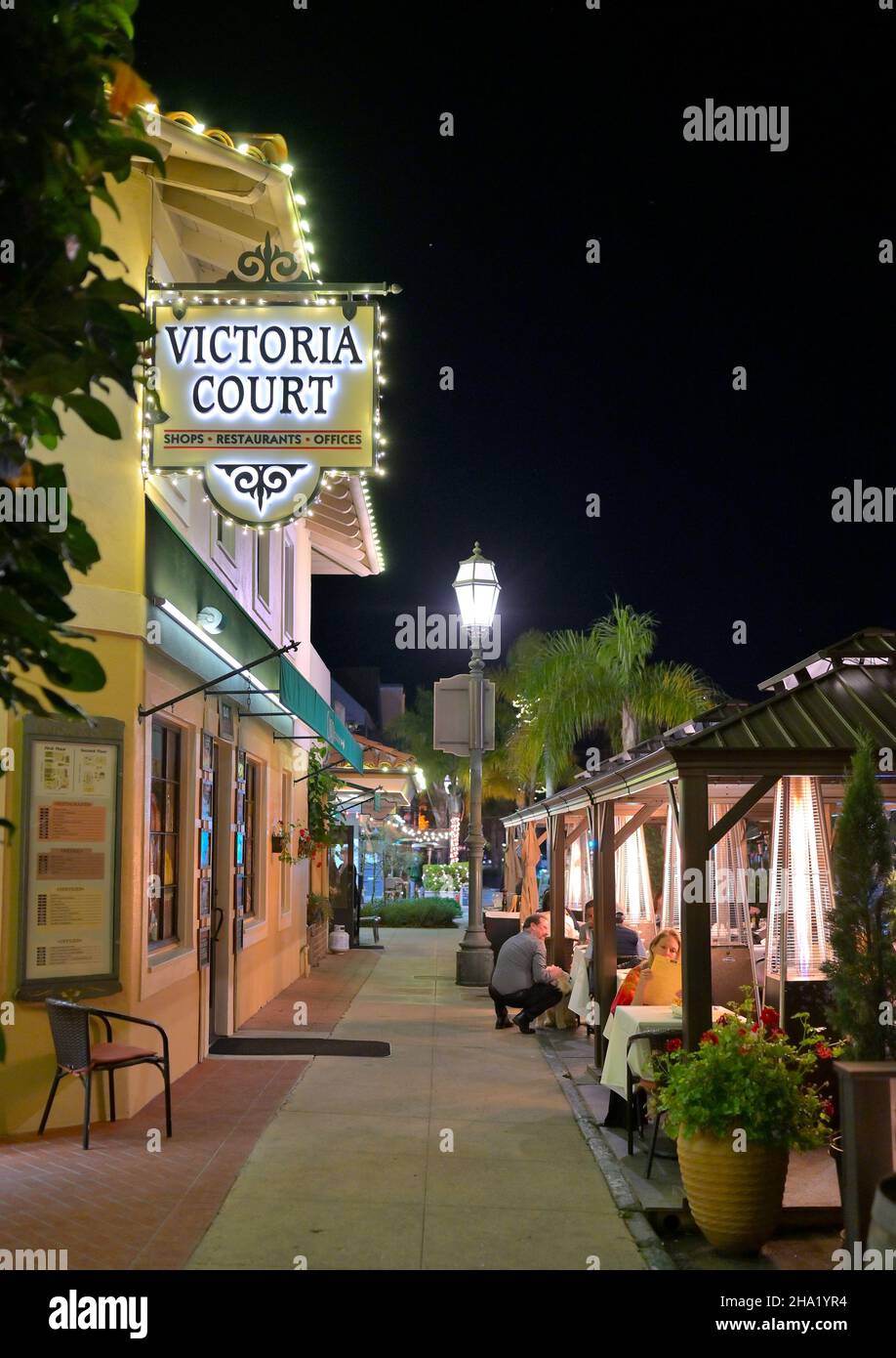Victoria Court auf der State Street, Santa Barbara CA Stockfoto