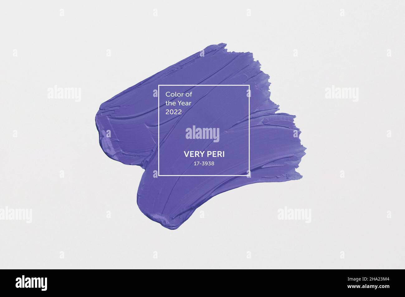 Schmierungen von Ölfarbe. Farbe des Jahres 2022 - sehr peri. Farbtrend-Palette. Stockfoto