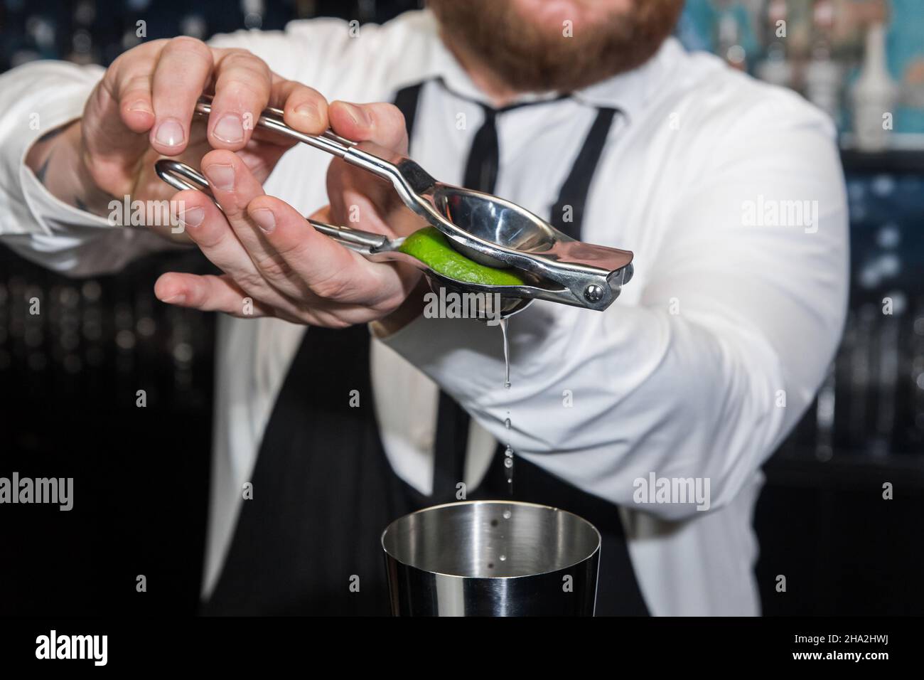 Saft barmann Fotos und Bildmaterial in hoher Auflösung Alamy