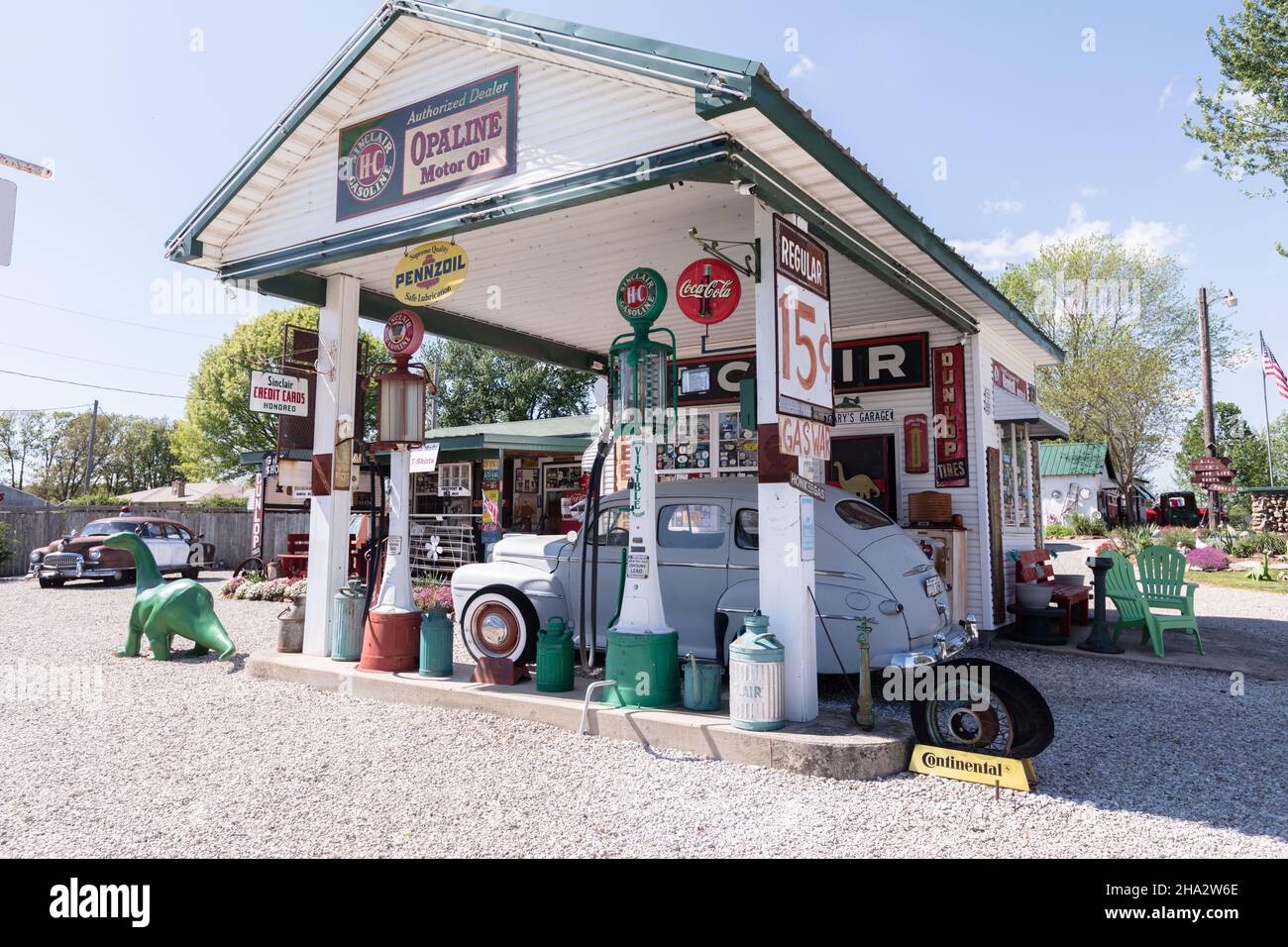 Everton, Missouri, MO, USA Gay Parita's Sinclair Station Stockfoto Everton, Missouri, MO, USA Gay Parita's Sinclair Station Stockfoto