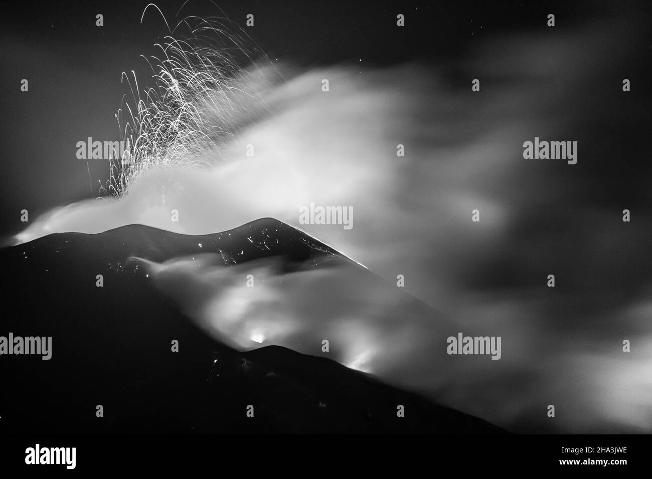 Der Vulkan Cumbre Vieja ist einer der aktivsten auf den Kanaren. Der langgestreckte Vulkan stammt aus etwa 125.000 Jahren und ist N-S orientiert Ausbrechen Stockfoto