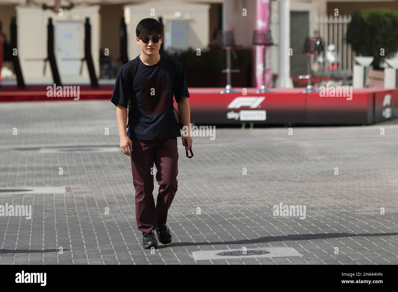 Abu Dhabi, VAE. 10th. Dezember 2021; Yas Marina Circuit, Abu Dhabi, Vereinigte Arabische Emirate: FIA Abu Dhabi F1 Grand Prix, Trainingstag: Scuderia AlphaTauri Honda, Yuki Tsunoda Credit: Action Plus Sports Images/Alamy Live News Stockfoto