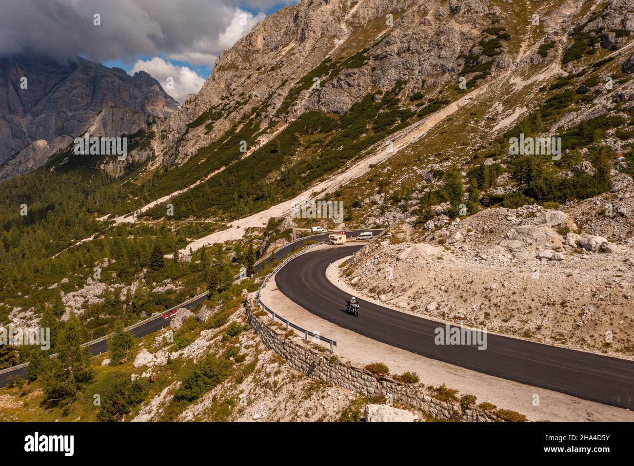 Luftaufnahme des Passo Valparola in Italien Stockfoto