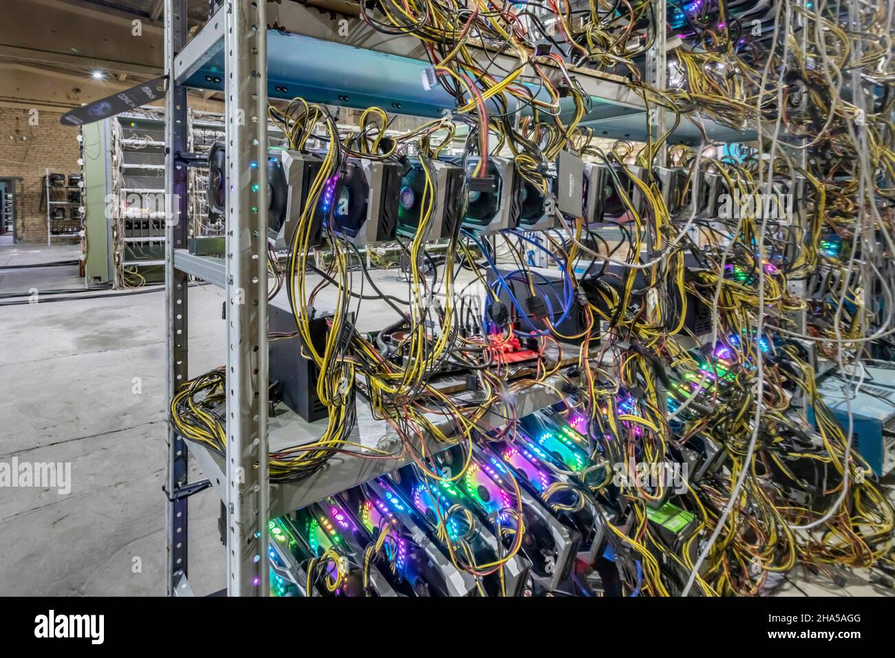 russland, sibirien, Krypto-Bergbau-Farm Grafikkarten-Stacks Stockfoto
