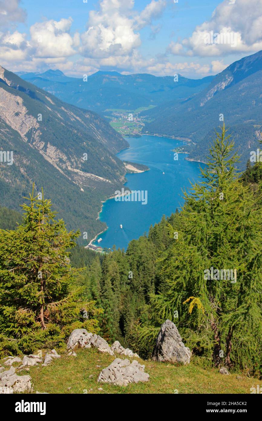 Blick vom bärenkopf (1991m),achensee,linke Seebergspitze und seekarspitze,rechts rofangebirge,tirol,österreich Stockfoto