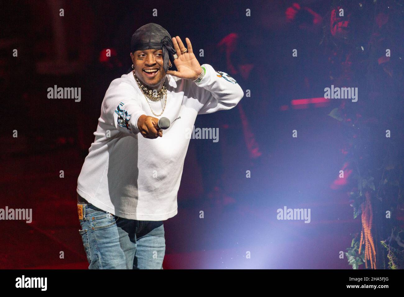 Ski Mask the Slump God (Stokeley Clevon Goulbourne) während der Veröffentlichung des Juice WRLD Day 'Fighting Demons' Albums am 9. Dezember 2021 im United Center in Chicago, Illinois (Foto: Daniel DeSlover/Sipa USA) Stockfoto