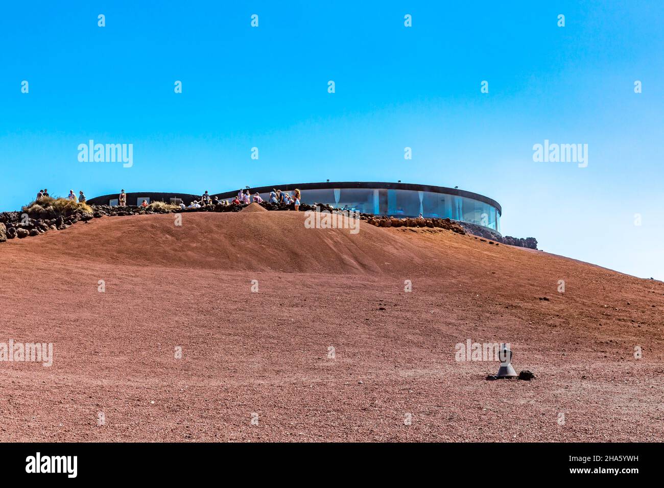 Restaurant und Aussichtsplattform el diablo, entworfen von césar manrique, Künstler aus lanzarote, Nationalpark timanfaya, parque nacional de timanfaya, montanas del fuego, lanzarote, Kanaren, kanarische Inseln, spanien, europa Stockfoto