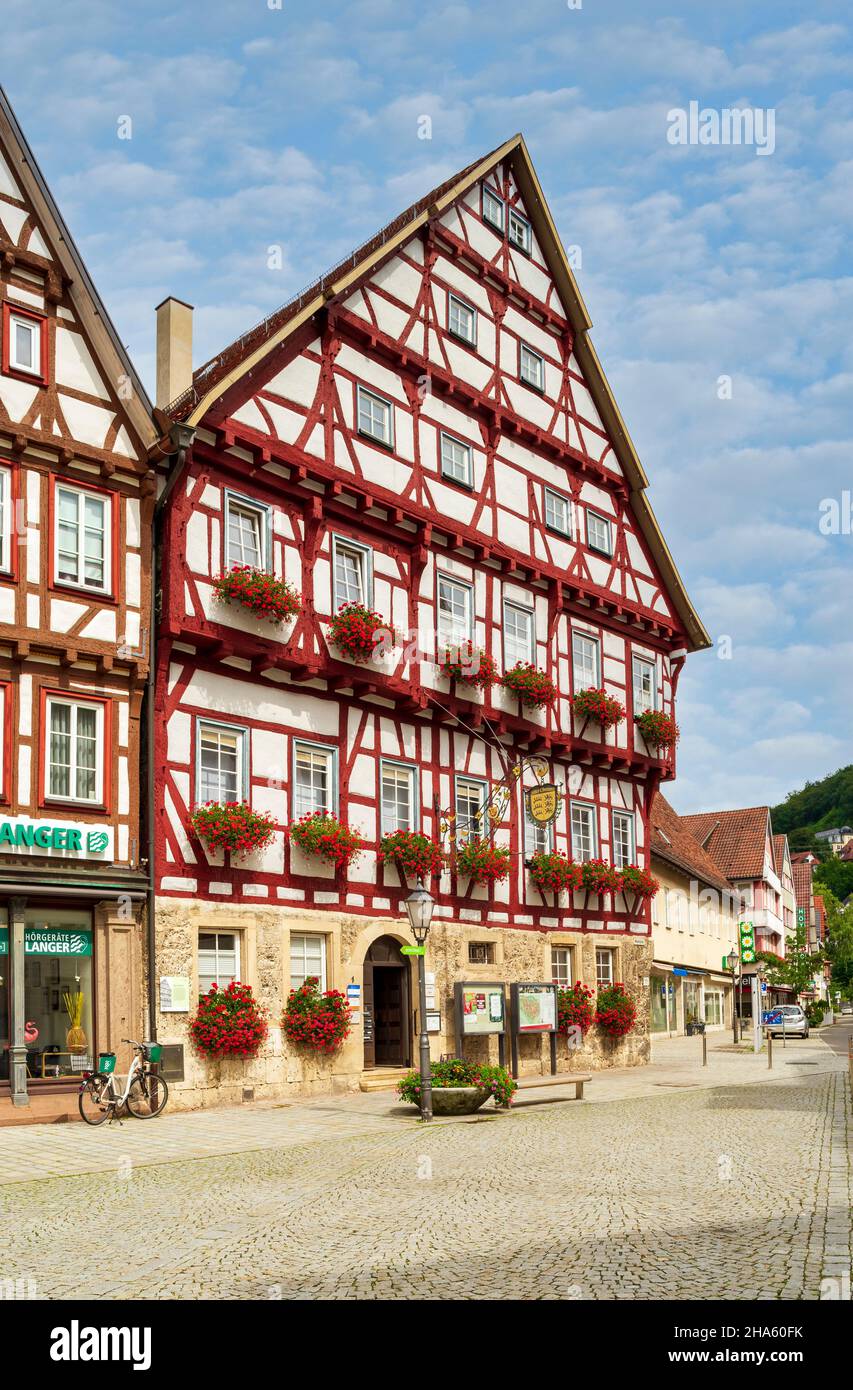 Das alte oberamt am Marktplatz, Bad urach, baden-württemberg, deutschland Stockfoto