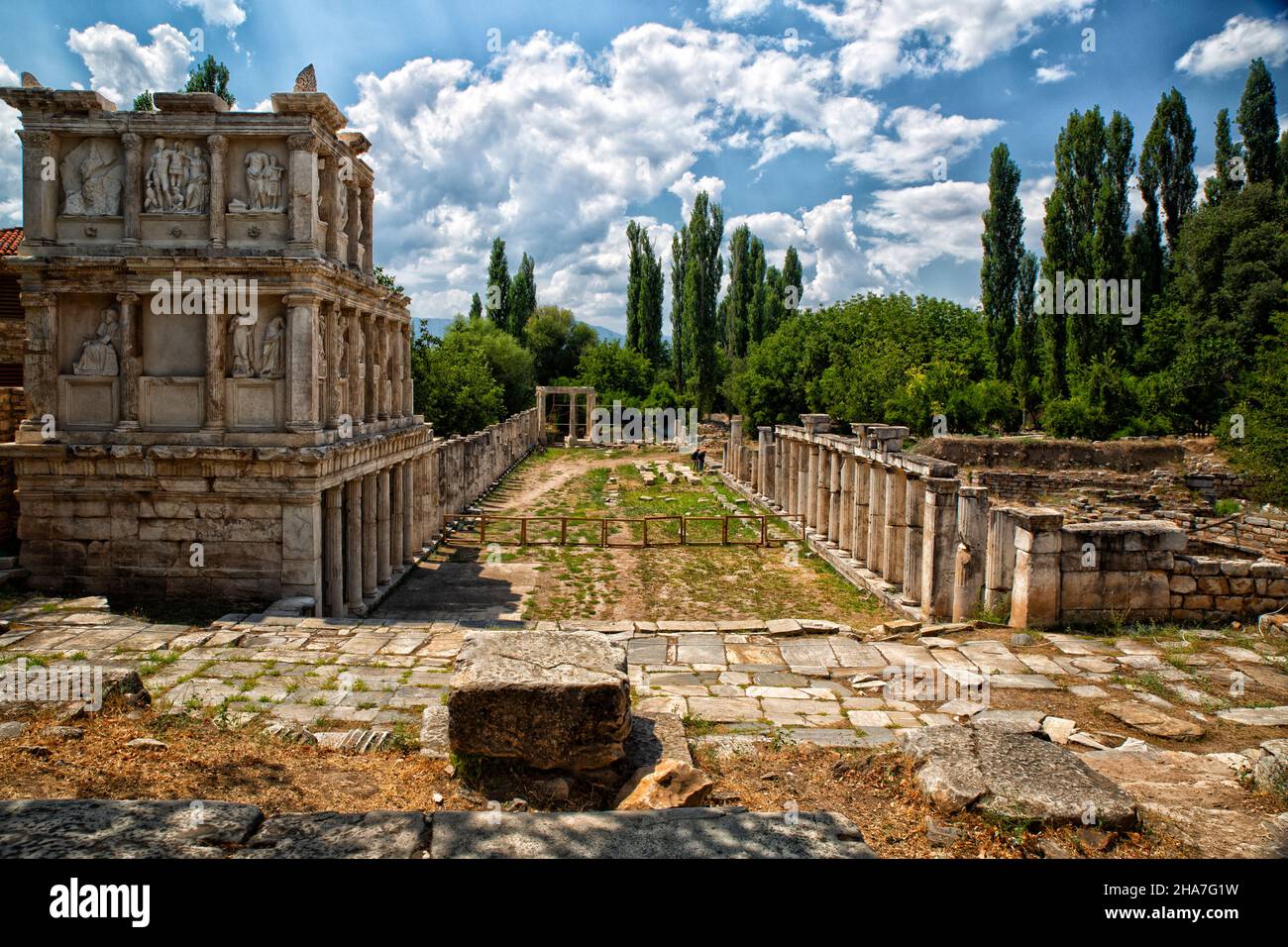 Überreste des antiken Tempels Sebasteion in der helenistischen Stadt Aphrodisias in westanatolien, Karacasu, Aydin Stockfoto