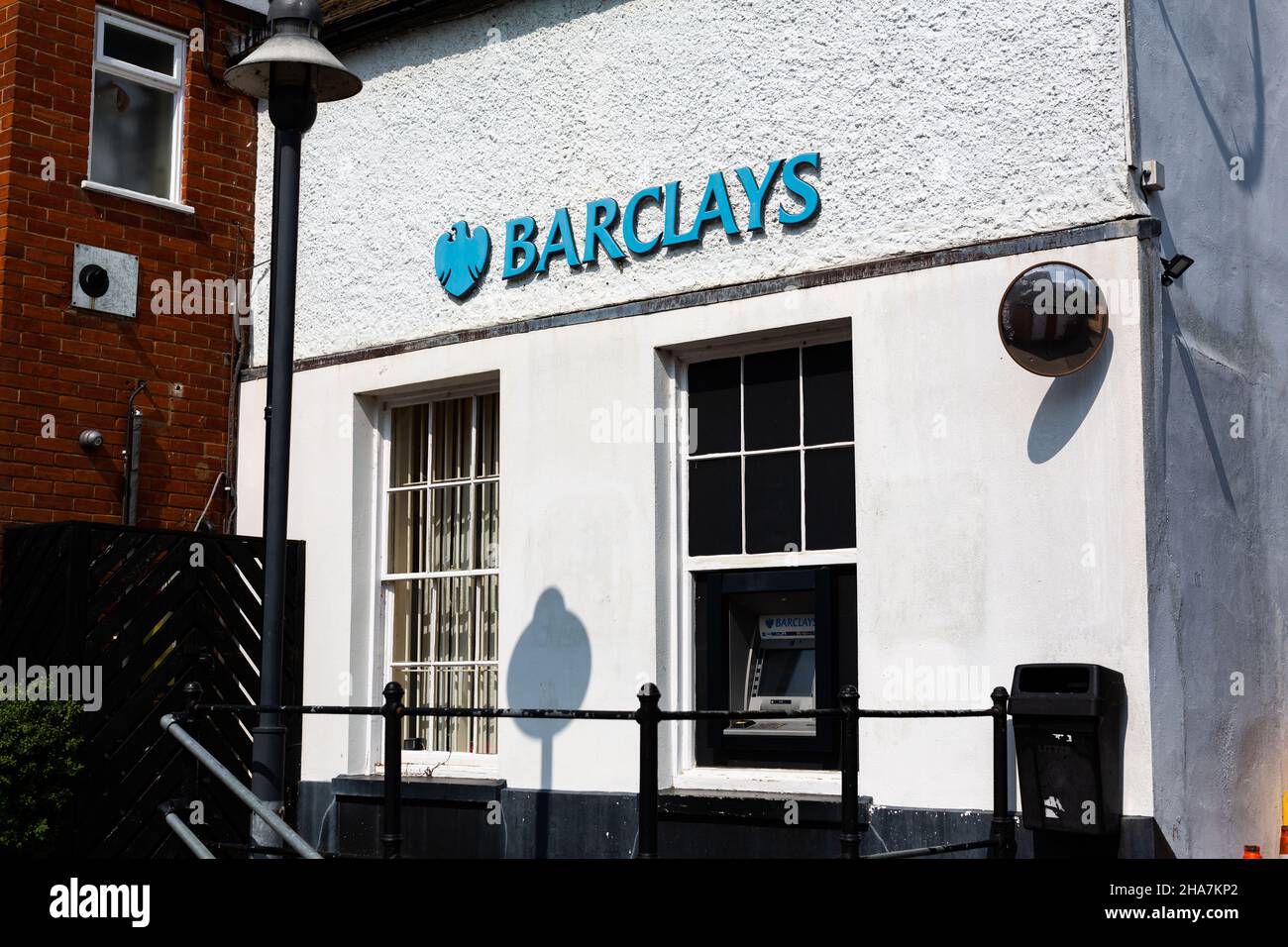 Woodbridge Suffolk UK Juli 21 2021: Außenansicht einer Filiale der Barclays Bank im Stadtzentrum von Woodbridge Stockfoto