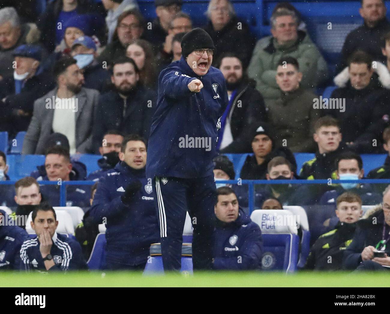 London, England, 11th. Dezember 2021. Marcelo Bielsa Manager von Leeds United während des Spiels der Premier League in Stamford Bridge, London. Bildnachweis sollte lauten: Paul Terry / Sportimage Stockfoto