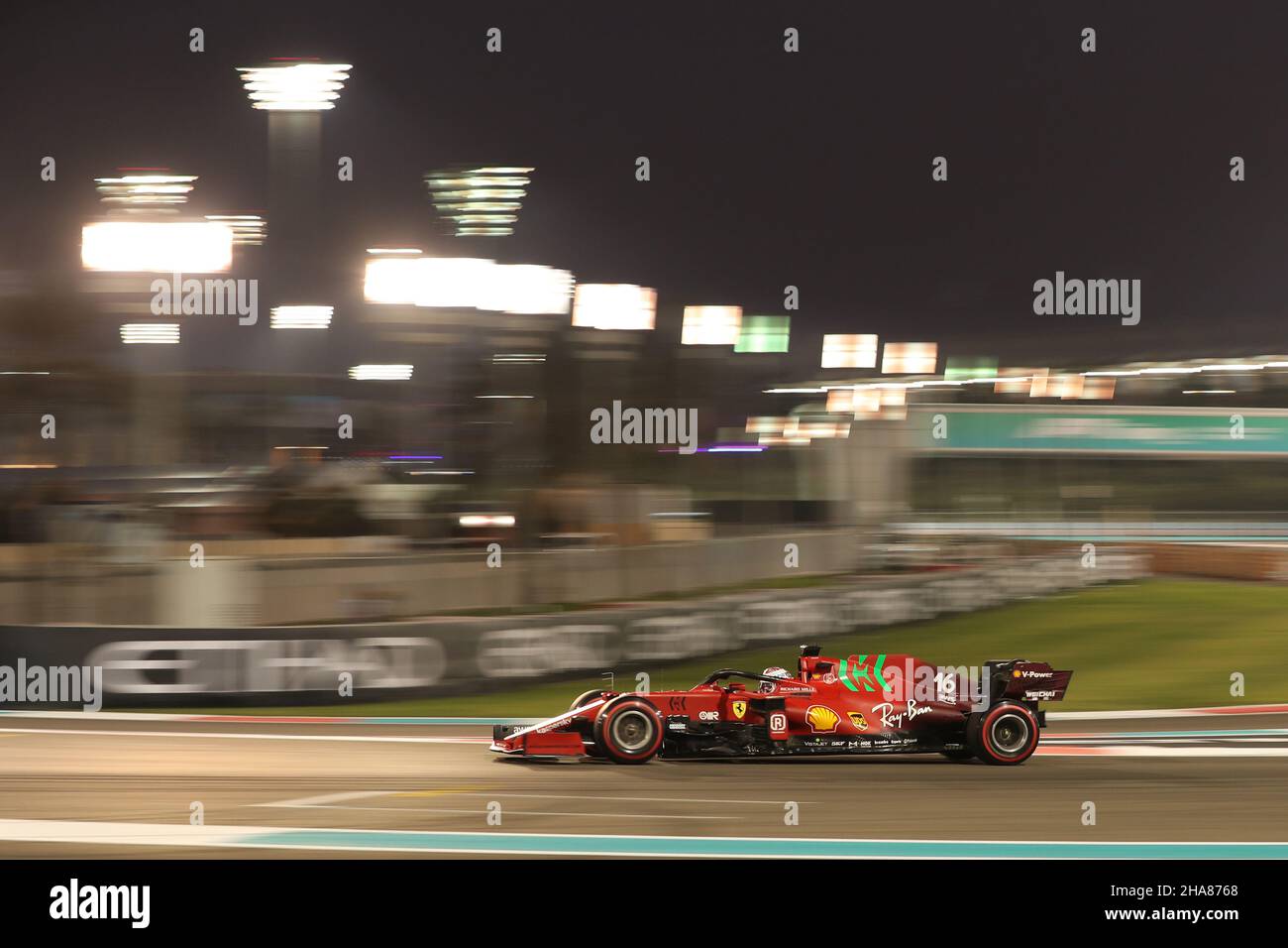 11th. Dezember 2021; Yas Marina Circuit, Abu Dhabi, Vereinigte Arabische Emirate: FIA Abu Dhabi F1 Grand Prix Qualifikationstag: Ferrari Mission winnow, Charles Leclerc Stockfoto