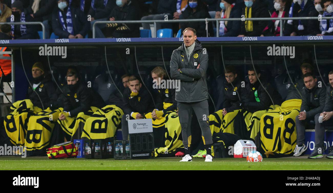 Stadt Bochum, Deutschland. 11th Dez, 2021. firo: 11.12.2021, Fuvuball, 1st Bundesliga, Saison 2021/2022, VfL Bochum - BVB, Borussia Dortmund Co-Coach ZICKLER, BVB/dpa/Alamy Live News Stockfoto