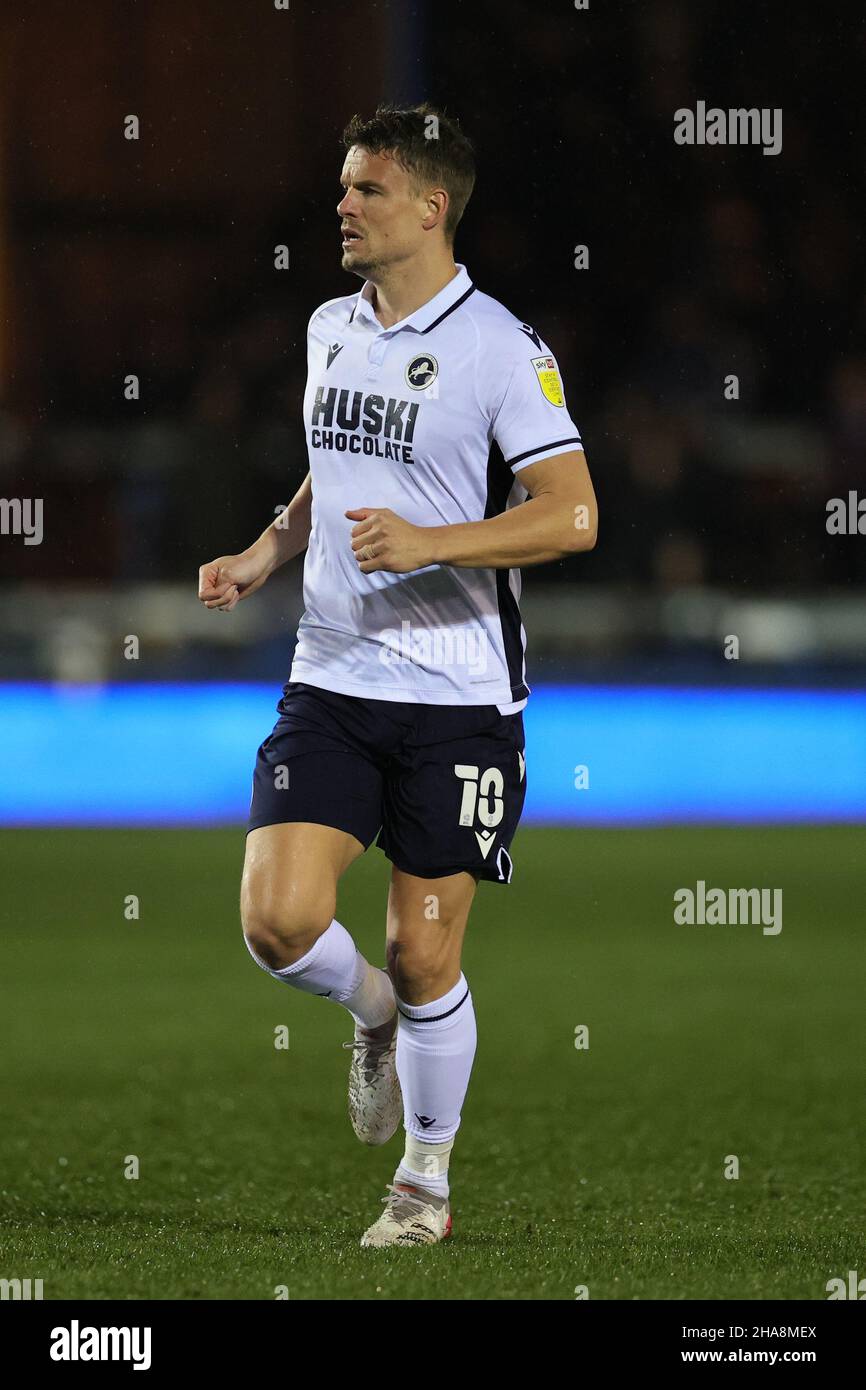 PETERBOROUGH, GBR. DEZ 11TH. Matt Smith von Millwall während des Sky Bet Championship-Spiels zwischen Peterborough United und Millwall in der London Road, Peterborough, am Samstag, 11th. Dezember 2021. (Kredit: James Holyoak | MI News) Kredit: MI Nachrichten & Sport /Alamy Live News Stockfoto