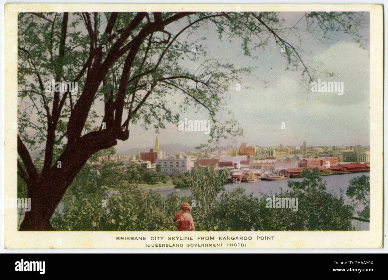 Postkarte mit einer historischen Szene der Skyline von Brisbane vom Kangaroo Point aus, um 1930 Stockfoto