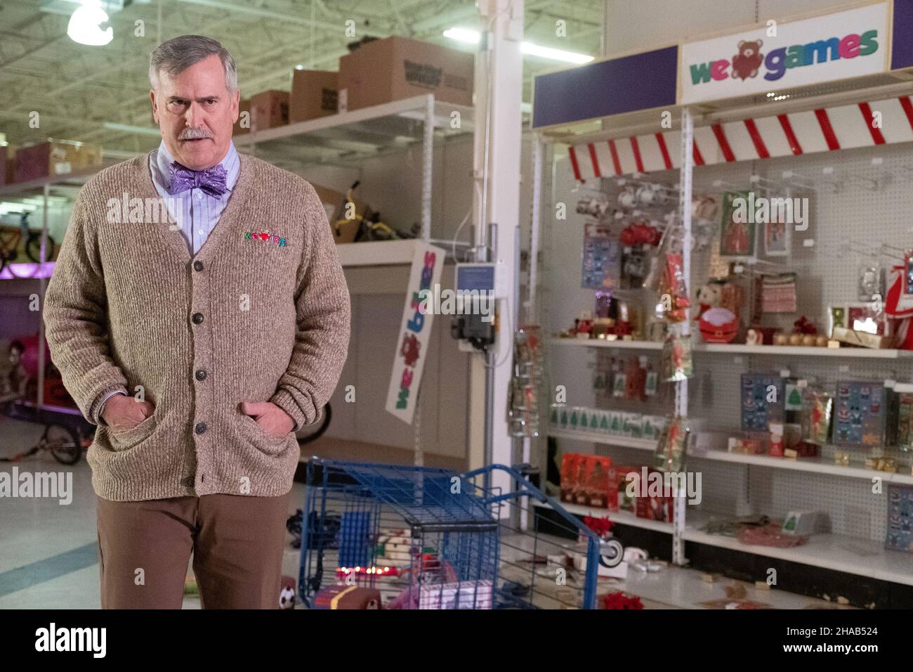 BRUCE CAMPBELL in BLACK FRIDAY (2021), Regie CASEY TEBO. Quelle: MFW Productions / The Warner Davis Company / Album Stockfoto