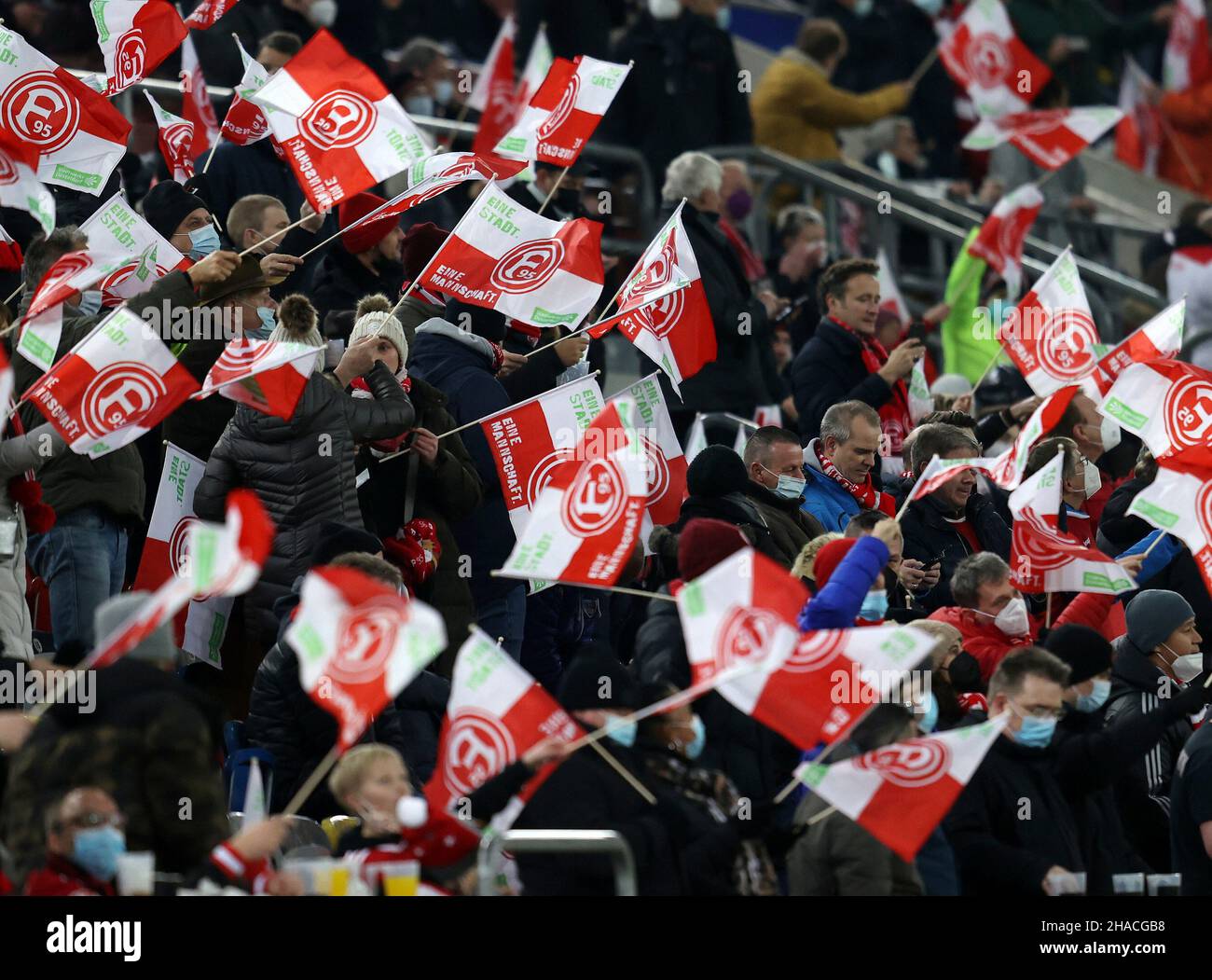 Hamburg Fc St Pauli Fans Stockfotos und -bilder Kaufen - Alamy