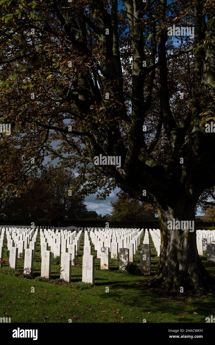 Frankreich, Normandie, am 2020-10-11. Bayeux British Military Cemetery. Foto von Martin Bertrand. Frankreich, Normandie, le 2020-10-11. Cimetiere militair Stockfoto