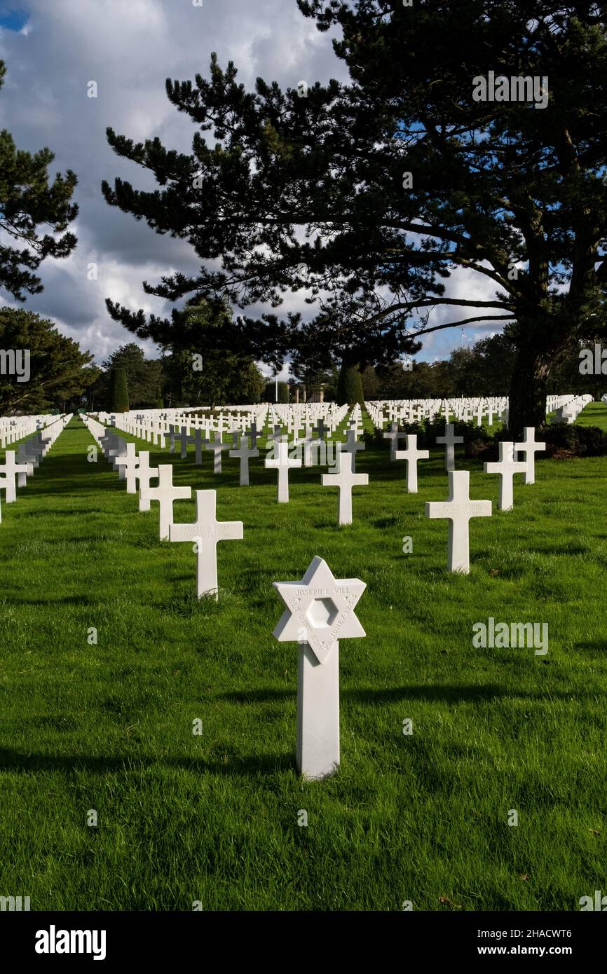 Frankreich, Normandie, am 2020-10-11. Feierlicher Friedhof für Amerikaner, die während des Zweiten Weltkriegs gefallen sind. Foto von Martin Bertrand. Frankreich, Normandie Stockfoto