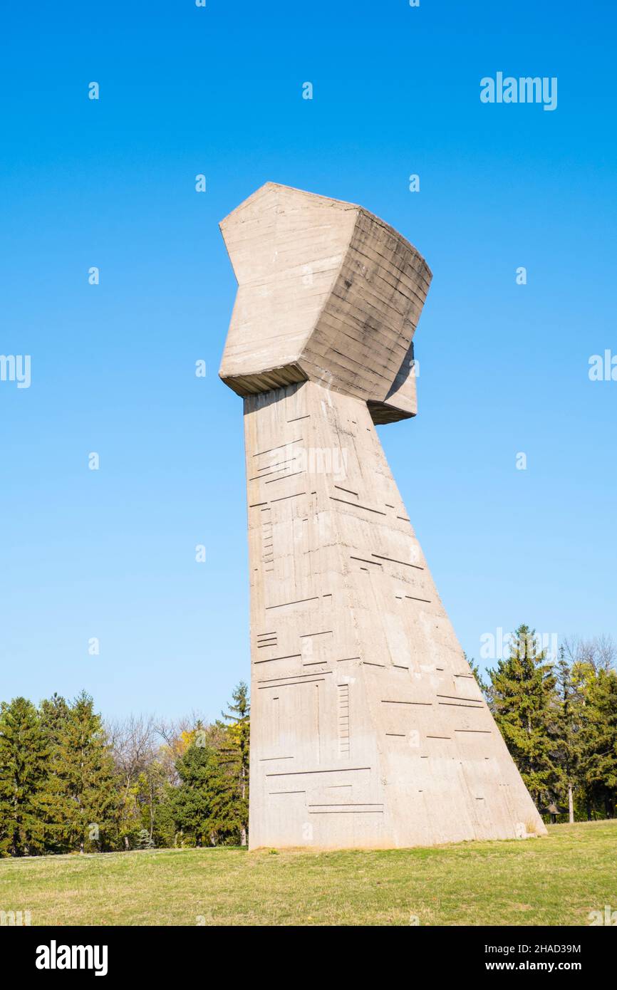 Drei-Fäuste-Denkmal, Park Bubanj, Bubanj Memorial Park, Palilula Bezirk, Niš, Serbien Stockfoto
