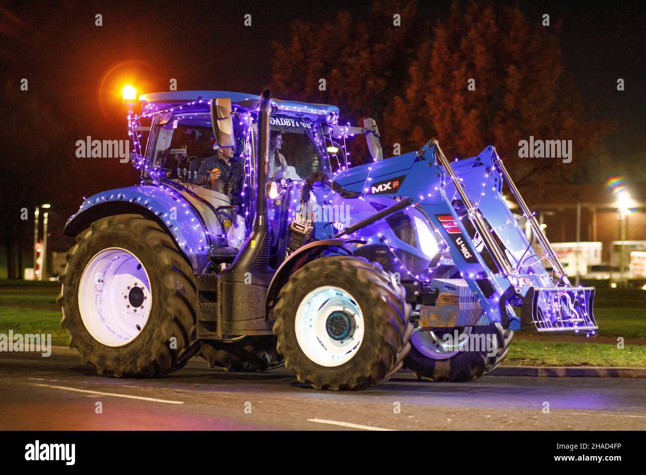 Geschmückte traktoren -Fotos und -Bildmaterial in hoher Auflösung