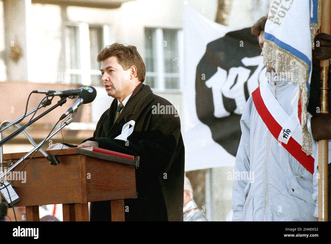 Gdañsk, 17.12.1995. Centralne uroczystoœci 'Grudnia 70'. Na zdjêciu: Marian Krzaklewskii. (herr) PAP/Stefan Kraszewski Danzig, 17.12.1995. Marian Krzaklewski während der nationalen Feier zum Gedenken an die polnischen Proteste von 1970. (herr) PAP/Stefan Kraszewski Stockfoto