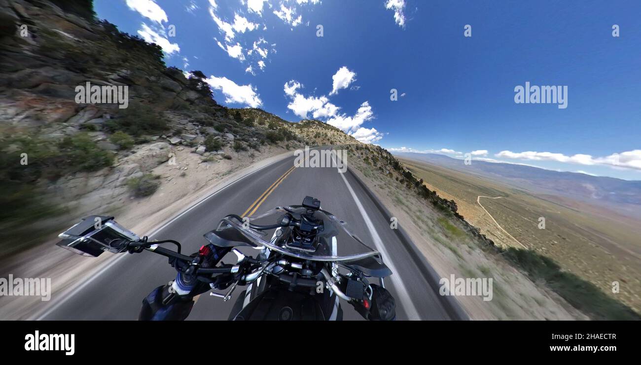 Motorradtouren auf der Whitney Portal Road in Kalifornien Stockfoto
