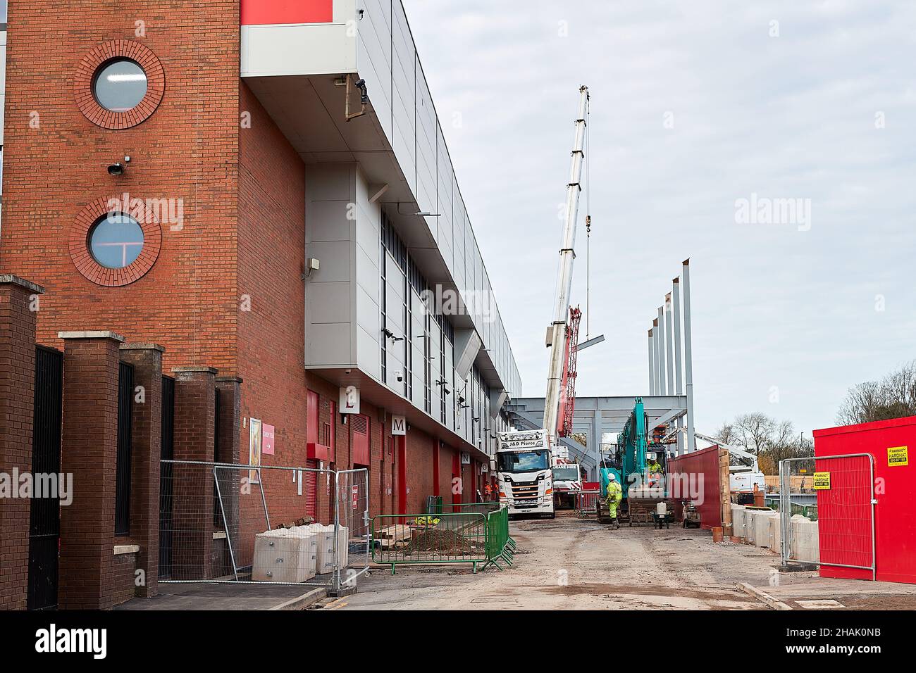 Liverpool, Merseyside, Großbritannien - Dez, 02 2021. Ein allgemeiner Blick auf die Baustelle der Anfield Road im Anfield Stadium des Liverpool Football Club als constructio Stockfoto