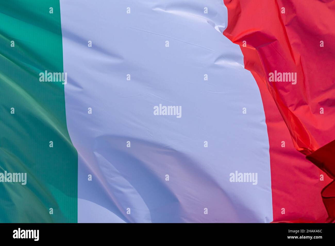 Teil der italienischen Nationalflagge, winkt, Nahaufnahme. Italienische Republik. IT Stockfoto