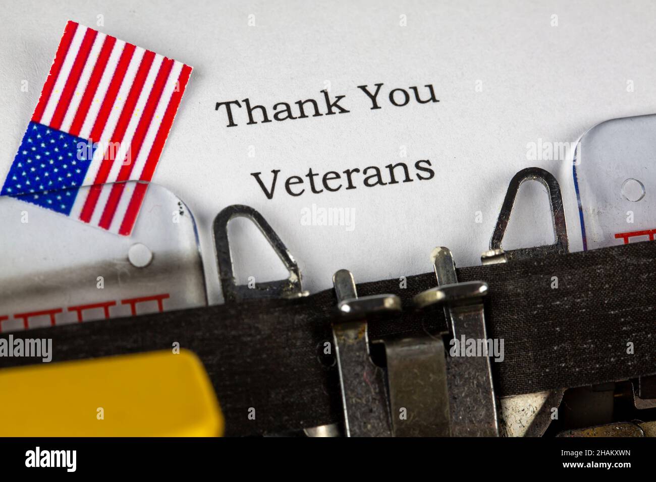 Alte Schreibmaschine mit Text Veteran Day Stockfoto