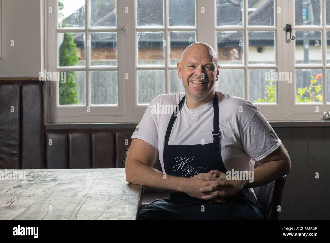 Tom Kerridge, The Hand & Flowers, Marlow, Buckinghamshire, Großbritannien.Starkoch Tom Kerridge in seinem Marlow Restaurant The Hand and Flowers. Stockfoto