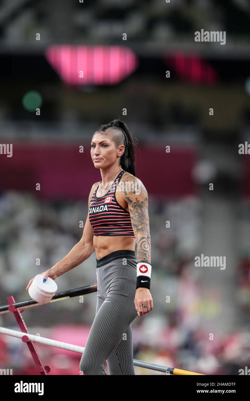 Anicka Newell nimmt an den Olympischen Spielen 2020 in Tokio in der Disziplin „Stabhochsprung“ Teil. Stockfoto