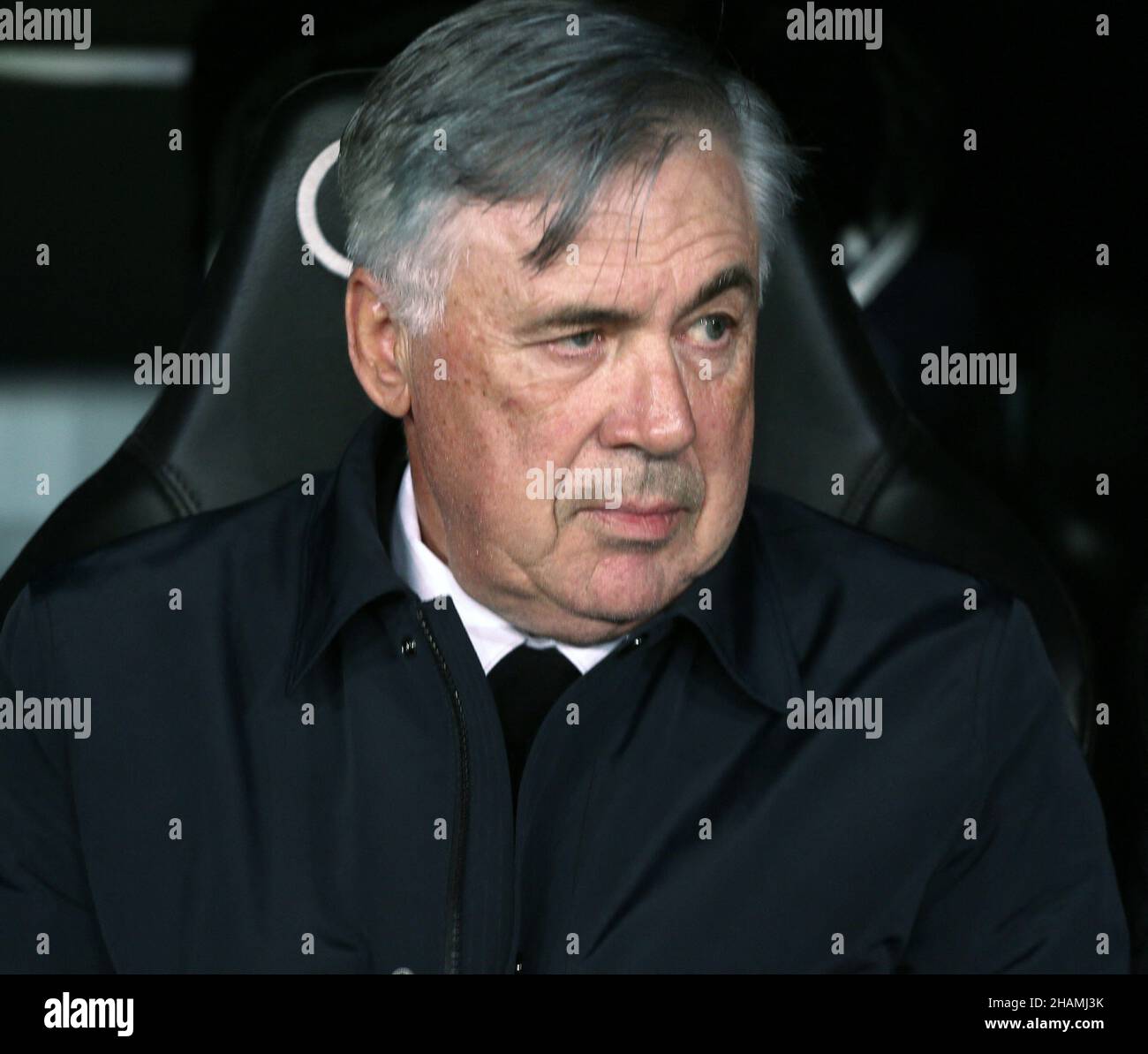 Carlo Ancelotti, Trainer von Real Madrid - LaLiga Real Madrid gegen Atletico Madrid im Santiago Bernabeu Stadion in Madrid, Spanien am 12. Dezember 2021. Foto von Giuliano Bevilacqua/ABACAPRESS.COM Stockfoto