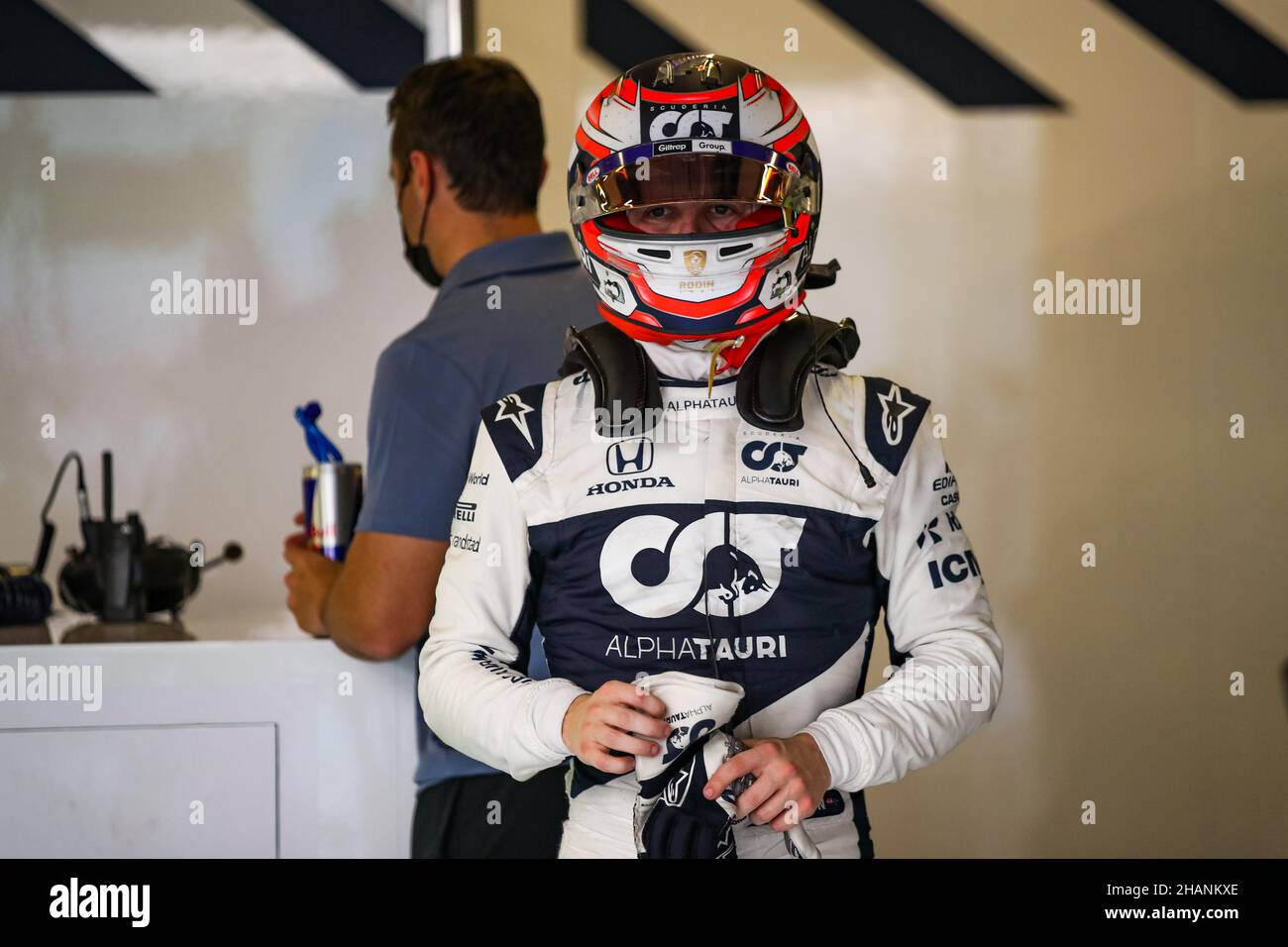 LAWSON Liam (nzl), Scuderia AlphaTauri Honda AT02, Porträt während der Nachsaison-Tests 2021 vom 14. Bis 15. Dezember 2021 auf dem Yas Marina Circuit, auf der Insel Yas, Abu Dhabi - Foto: Florent Gooden/DPPI/LiveMedia Stockfoto