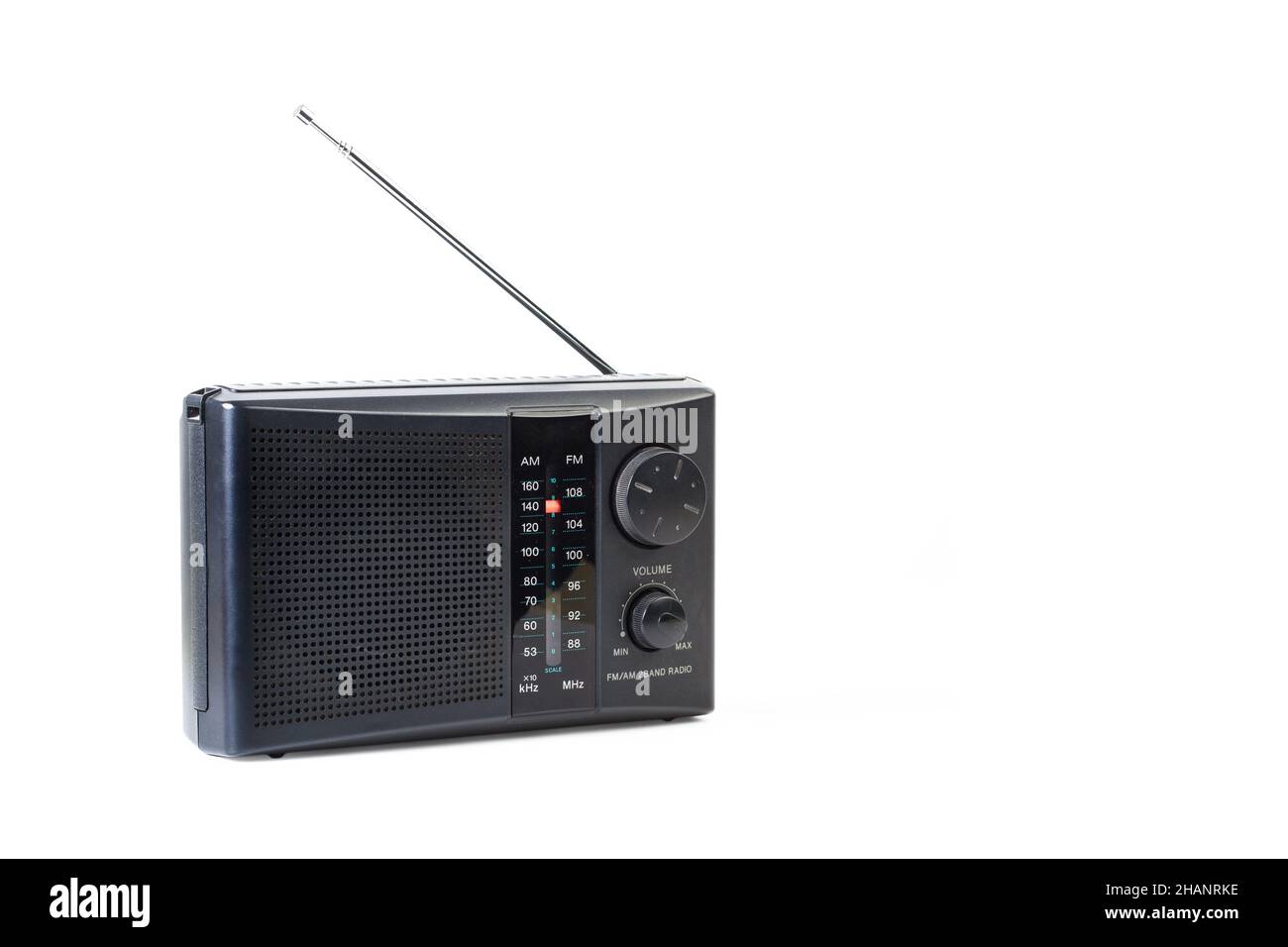Radioempfänger im Vintage-Stil auf weißem Hintergrund mit Kopierfläche Stockfoto