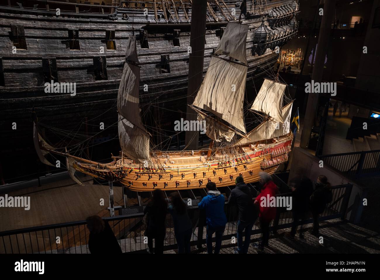 Modell des prächtigen hölzernen Vasa-Kriegsschiffes, das aus dem Meer geborgen und im Vasa-Museum ausgestellt wurde. Schwedisches Kriegsschiff, das von 1626 bis 1628 gebaut wurde Stockfoto